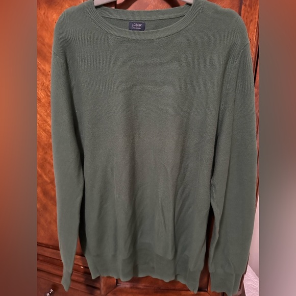 J Crew Men’s Sage Green Pullover sweater very soft and a classic look - Picture 3 of 4